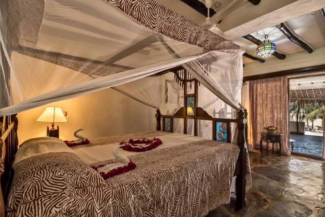 Jacaranda Beach Resort วาตามู ภายนอก รูปภาพ